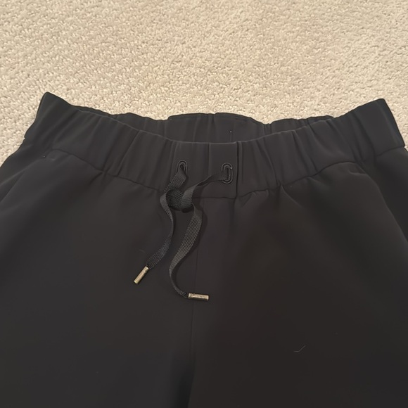 Lululemon High Rise Jogger - Picture 4 of 5